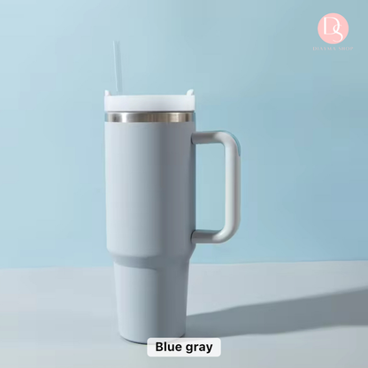 Gobelet Stanley Teermique Isotherme 1L avec Paille 1L - Tasse Grande Capacité à Anse pour Boissons Chaudes et Froides